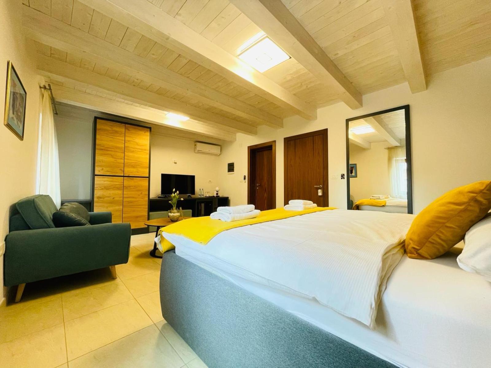 Fazana City Rooms With Free Parking Extérieur photo
